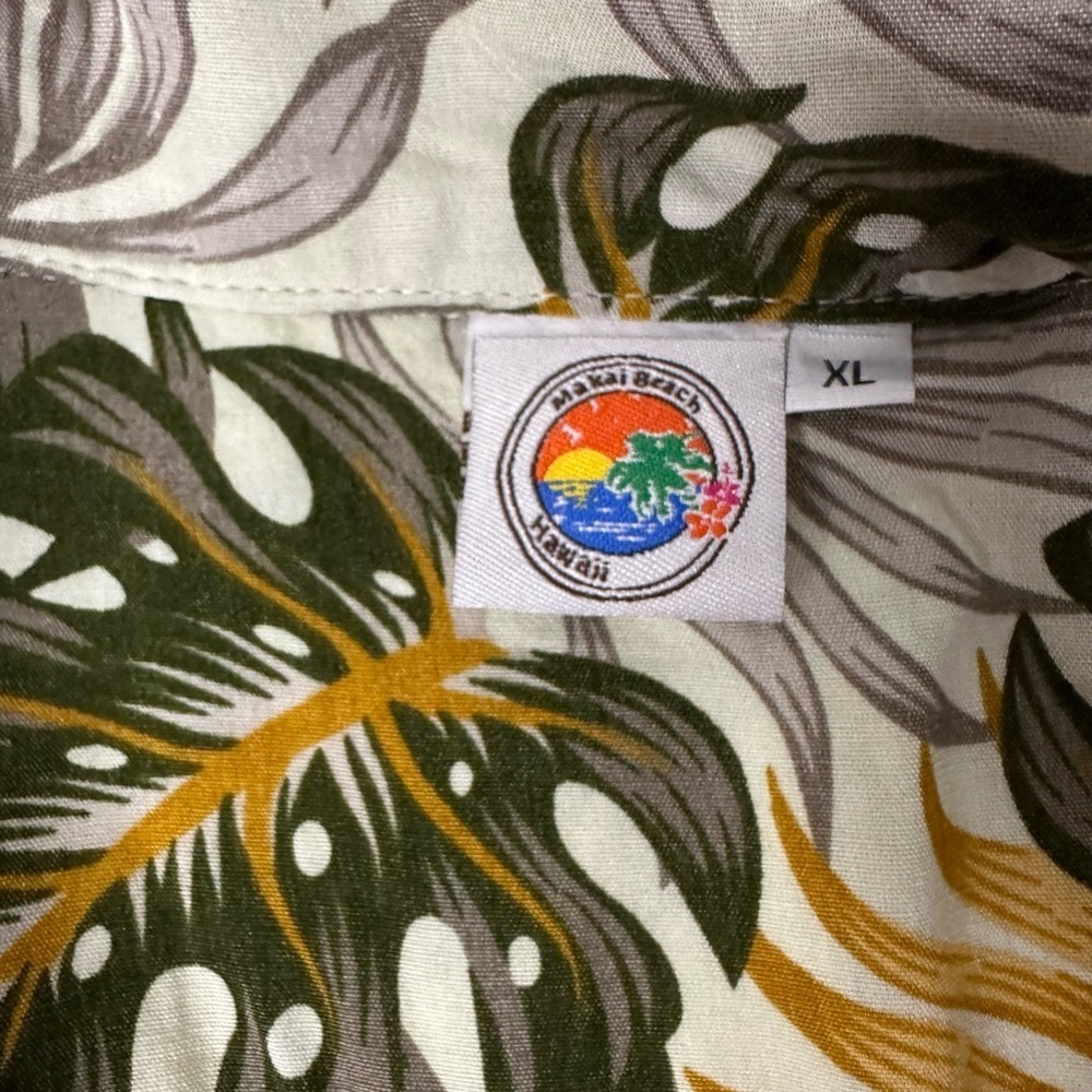 Makai Beach Hawaii women's size XL Aloha shirt - Picture 6 of 7